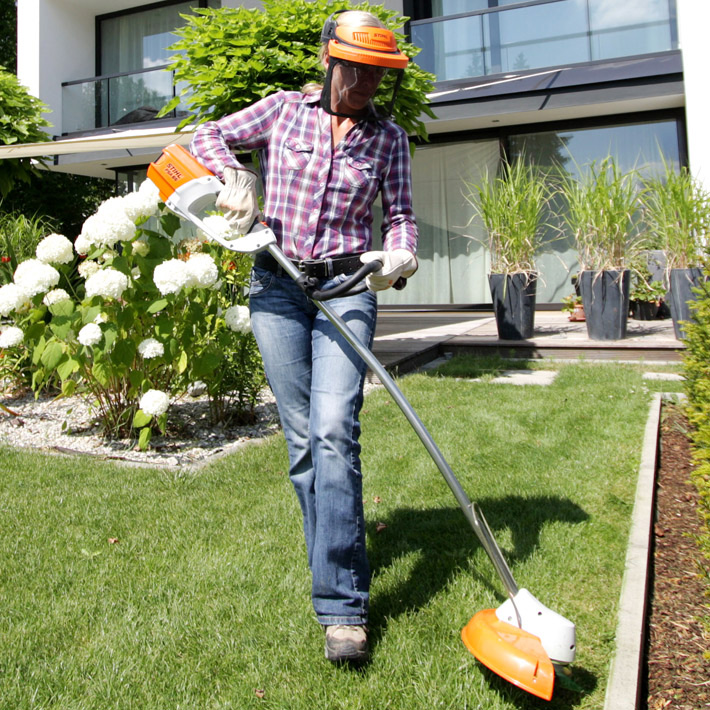Stihl FSA 57 met AK 10 en AL 101 Stihl FSA 57 met AK 10 en AL 101