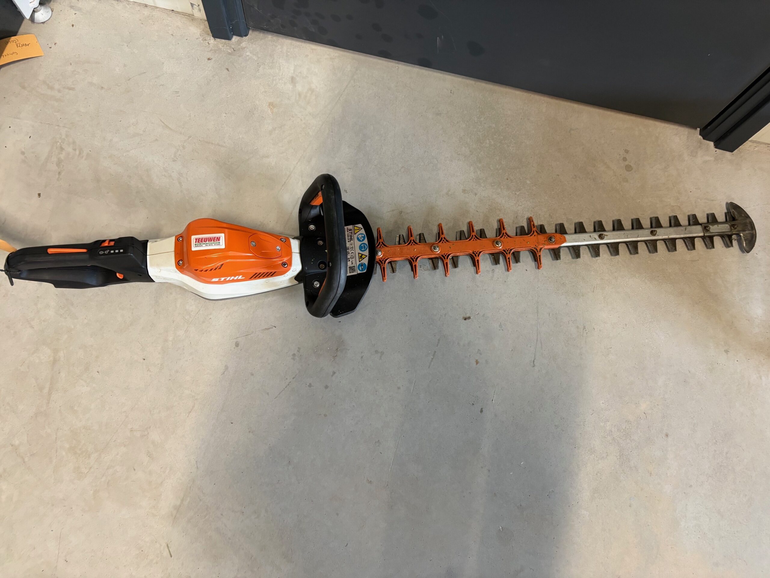 HSA 130 R accu heggenschaar (2)