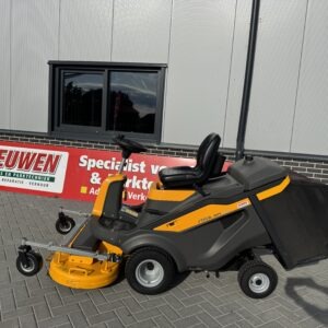 Stiga MPV 320 W frontmaaier met opvang zitmaaier
